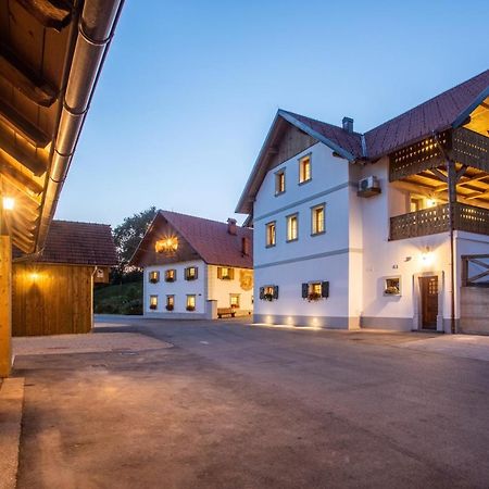 Apartments Tourist Farm Matijovc Naklo Exterior photo