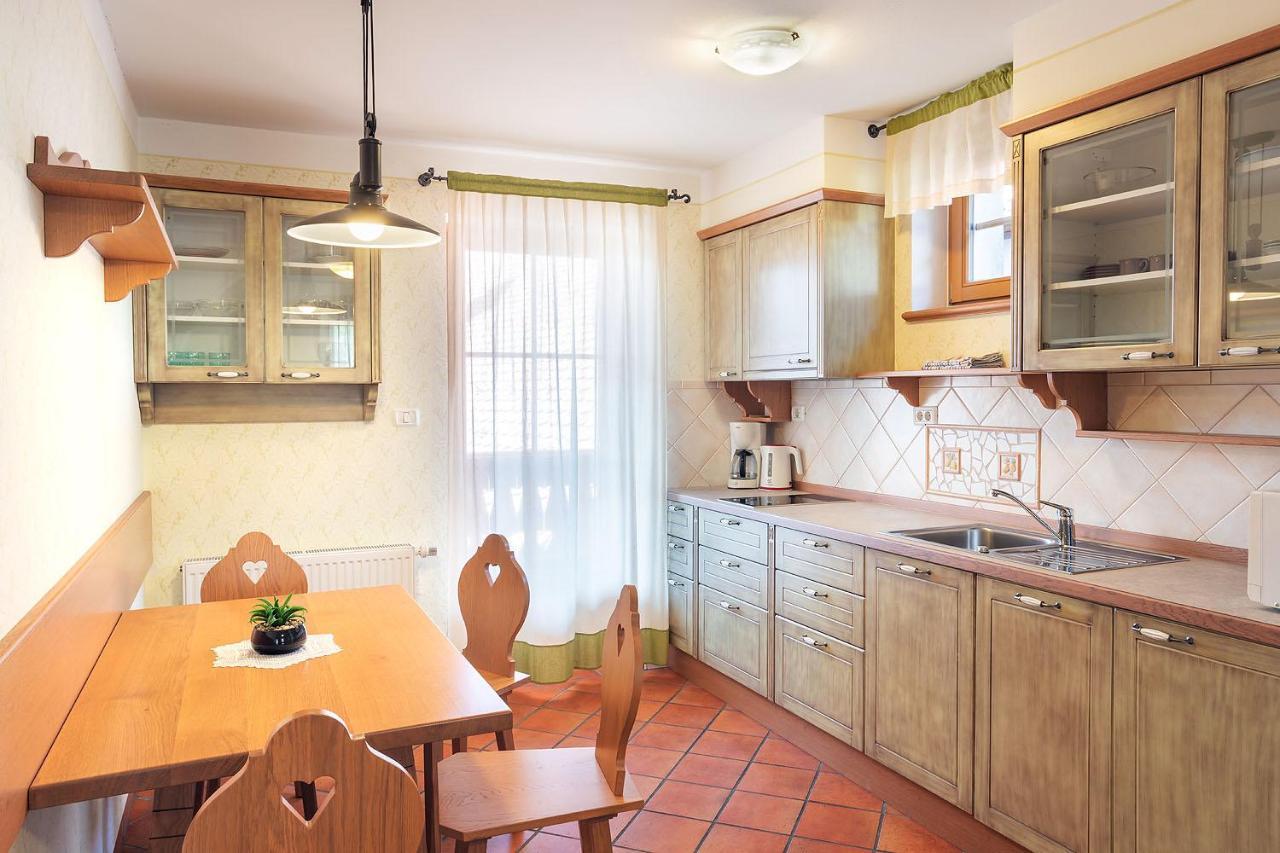 Apartments Tourist Farm Matijovc Naklo Exterior photo
